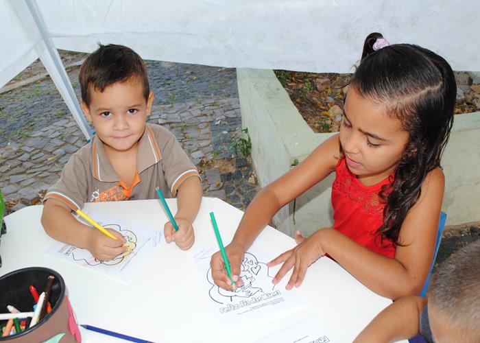 Município realiza festa em comemoração ao dia das mães - Imagem 13