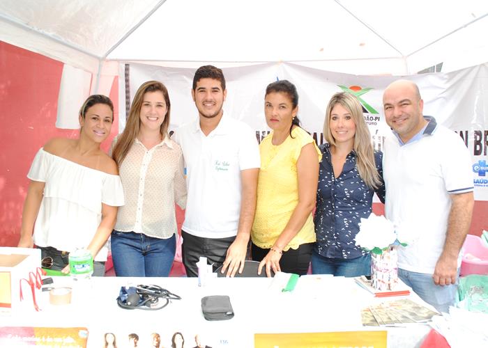 Município realiza festa em comemoração ao dia das mães - Imagem 29