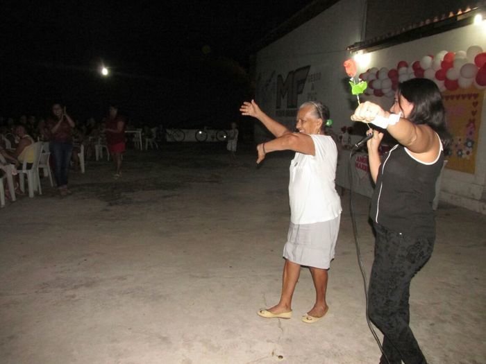 CRAS de São Félix do Piauí realiza festa em homenagem às Mães - Imagem 27