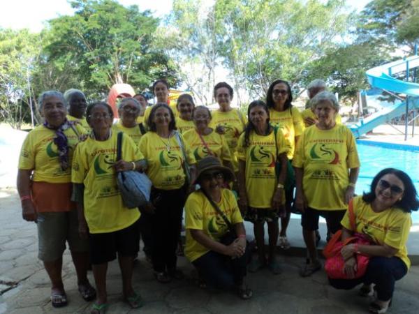 Idosos de Santo Inácio participa de evento na cidade de Oeiras - Imagem 8