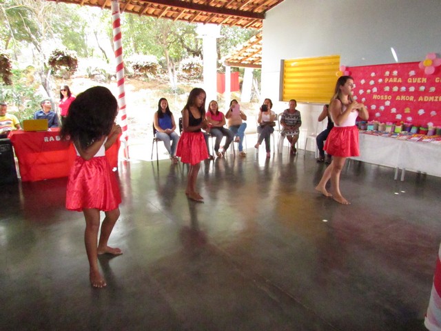 Escola Liberato Vieira Realizou Homenagem as Mães da Escola - Imagem 51