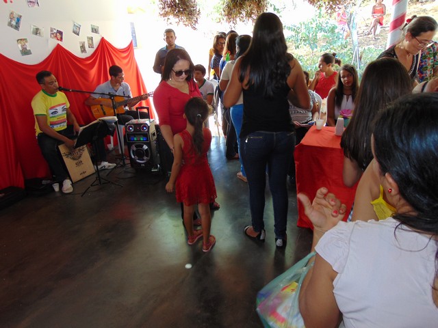 Escola Liberato Vieira Realizou Homenagem as Mães da Escola - Imagem 111