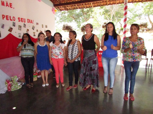 Escola Liberato Vieira Realizou Homenagem as Mães da Escola - Imagem 56