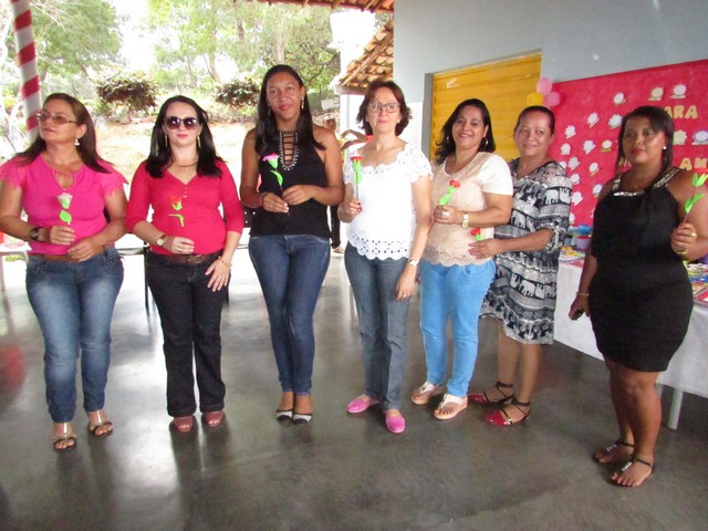 Escola Liberato Vieira Realizou Homenagem as Mães da Escola - Imagem 58