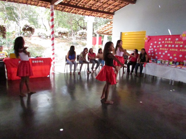 Escola Liberato Vieira Realizou Homenagem as Mães da Escola - Imagem 49