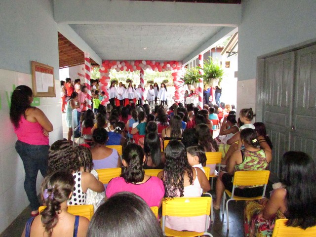 Escola Liberato Vieira Realizou Homenagem as Mães da Escola - Imagem 38
