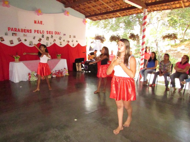 Escola Liberato Vieira Realizou Homenagem as Mães da Escola - Imagem 52