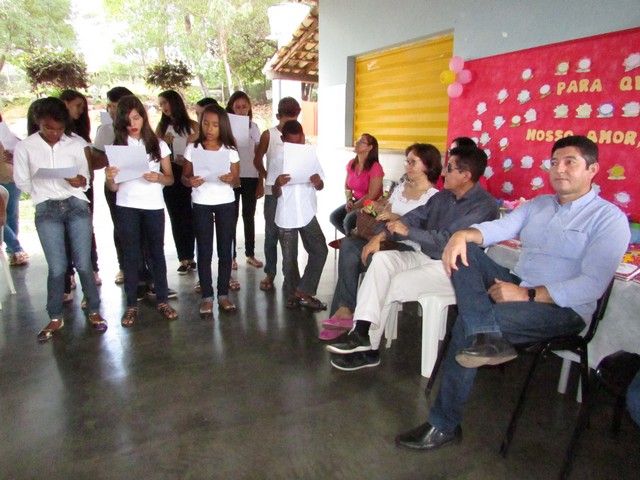 Escola Liberato Vieira Realizou Homenagem as Mães da Escola - Imagem 59