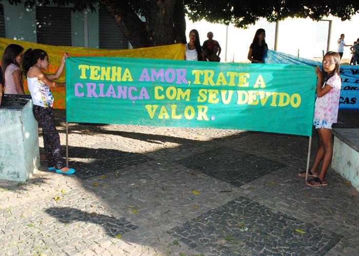  Caminhada lembra o Dia de Combate a Exploração Sexual Infantil  - Imagem 1