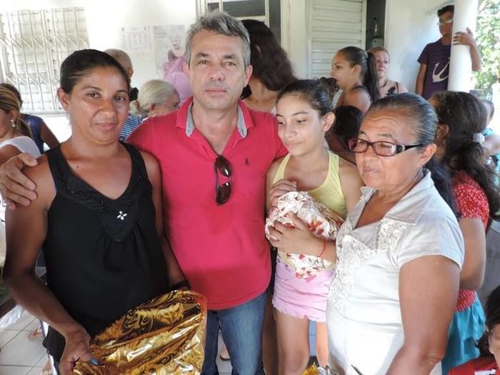 Prefeito Edílson Capote visita comunidades no interior do município - Imagem 12