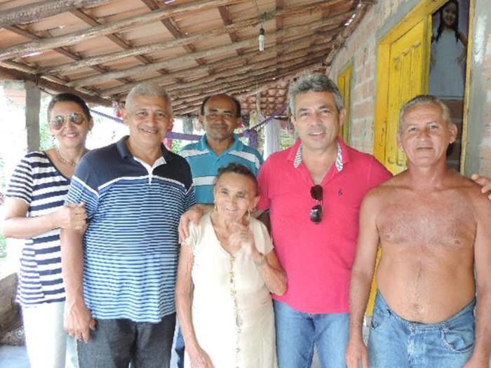 Prefeito Edílson Capote visita comunidades no interior do município - Imagem 3