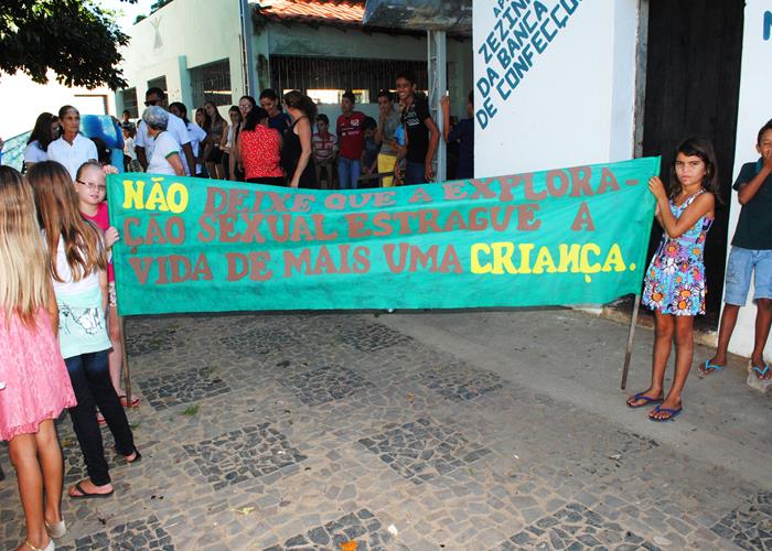  Caminhada lembra o Dia de Combate a Exploração Sexual Infantil  - Imagem 2