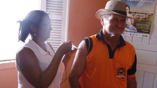 Santo Inácio realiza dia “D” de vacinação contra a gripe  - Imagem 5