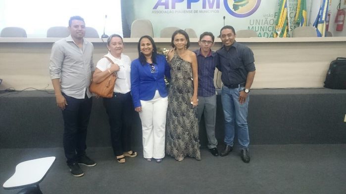 Secretária de Educação participa de reunião da UNDIME em Teresina - Imagem 4