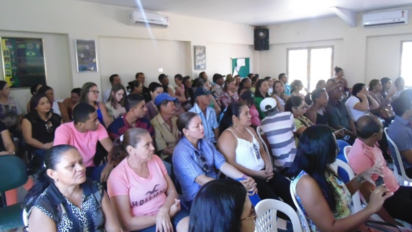 População participa de audiência pública em Santo Inácio   - Imagem 18