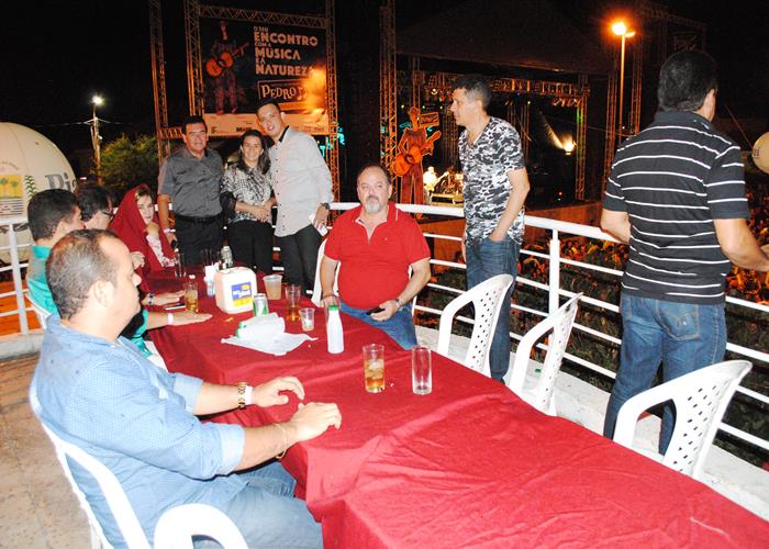 Praça lota e público interage com Gal Costa, na sexta de festival - Imagem 84