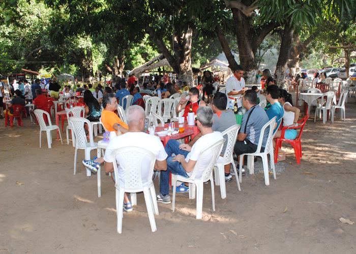 Praça lota e público interage com Gal Costa, na sexta de festival - Imagem 17