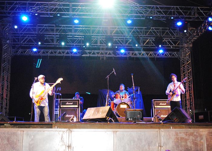 Praça lota e público interage com Gal Costa, na sexta de festival - Imagem 69
