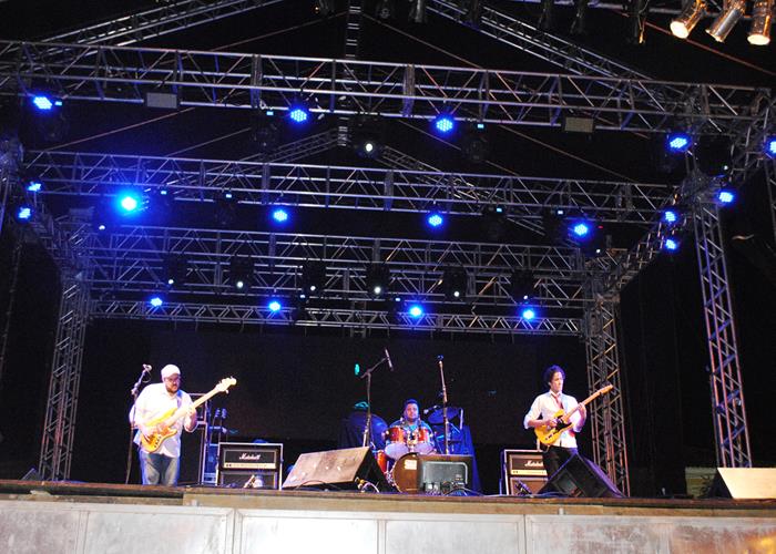Praça lota e público interage com Gal Costa, na sexta de festival - Imagem 65