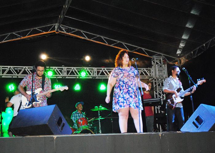 Praça lota e público interage com Gal Costa, na sexta de festival - Imagem 37