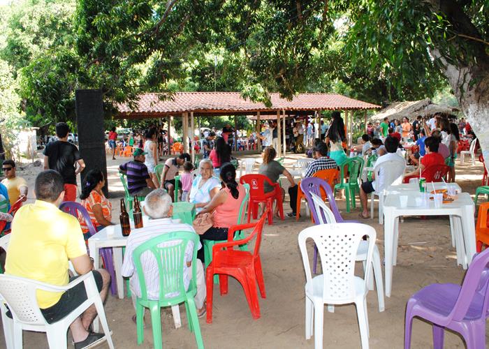 Praça lota e público interage com Gal Costa, na sexta de festival - Imagem 14