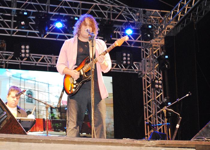 Público vai a loucura com a participação do Paralamas do Sucesso - Imagem 28