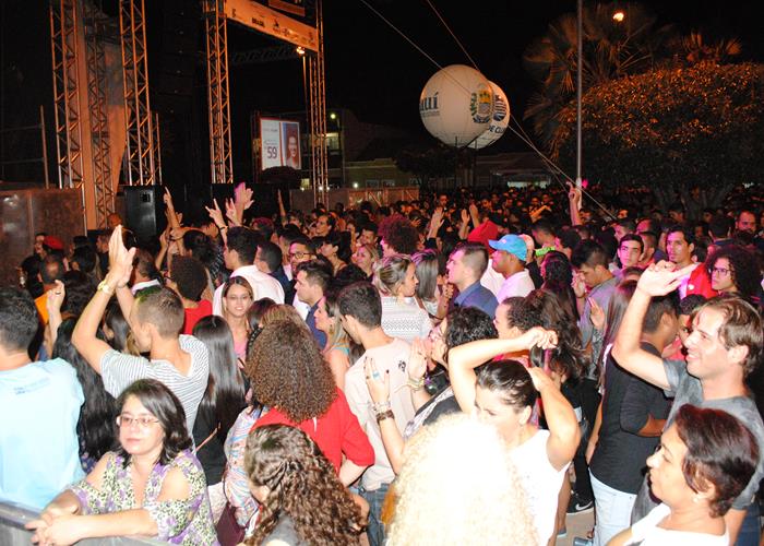 Público vai a loucura com a participação do Paralamas do Sucesso - Imagem 43