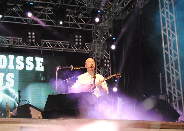 Público vai a loucura com a participação do Paralamas do Sucesso - Imagem 90