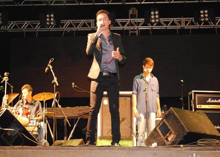 Público vai a loucura com a participação do Paralamas do Sucesso - Imagem 21