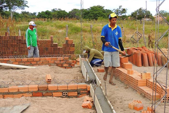 Dona Oncinha, breve estará com a família morando em sua casa  - Imagem 12