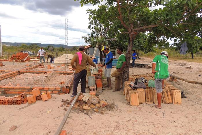 Dona Oncinha, breve estará com a família morando em sua casa  - Imagem 2