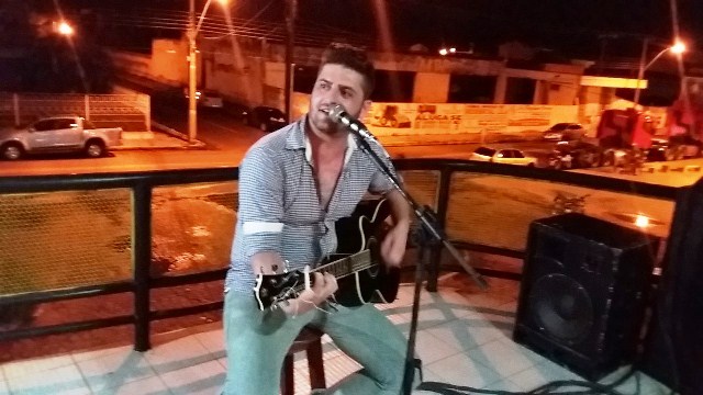 Raphael Diniz se apresenta dia 13 de maio no Pousada do Lago - Imagem 1