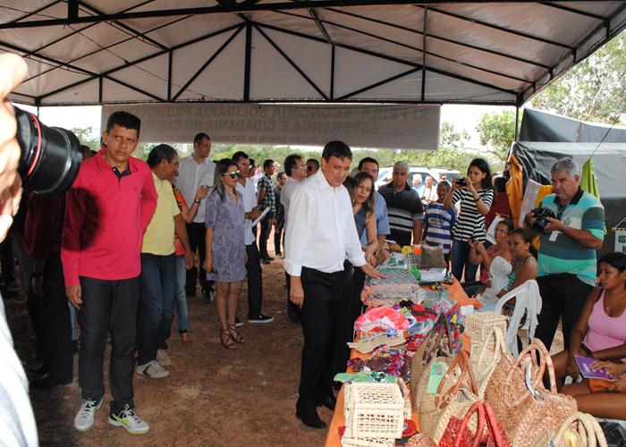 Feira da Economia Solidária atrai grande público  - Imagem 29