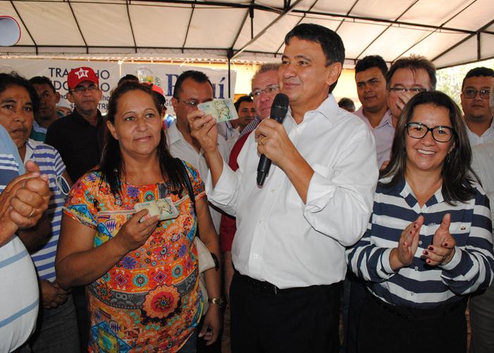 Feira da Economia Solidária atrai grande público  - Imagem 54