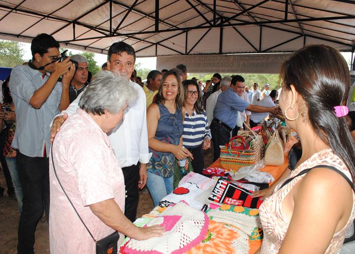 Feira da Economia Solidária atrai grande público  - Imagem 34