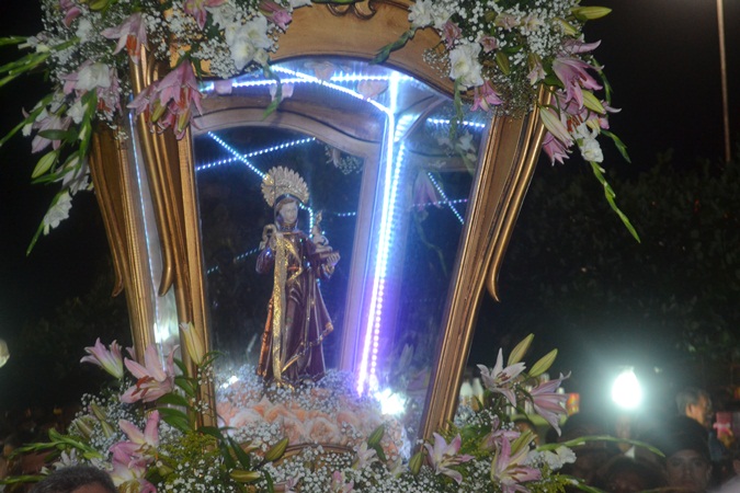 Multidão acompanha a procissão de Santo Antonio em Campo Maior  - Imagem 2