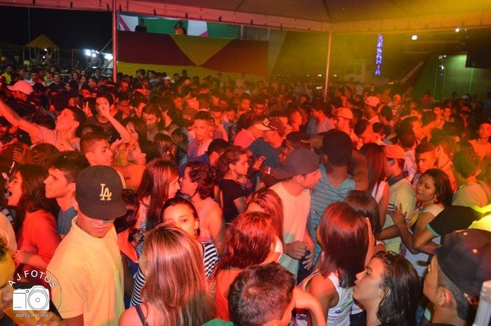 Djeddy levou a galera ao delírio na tenda eletrônica  - Imagem 27