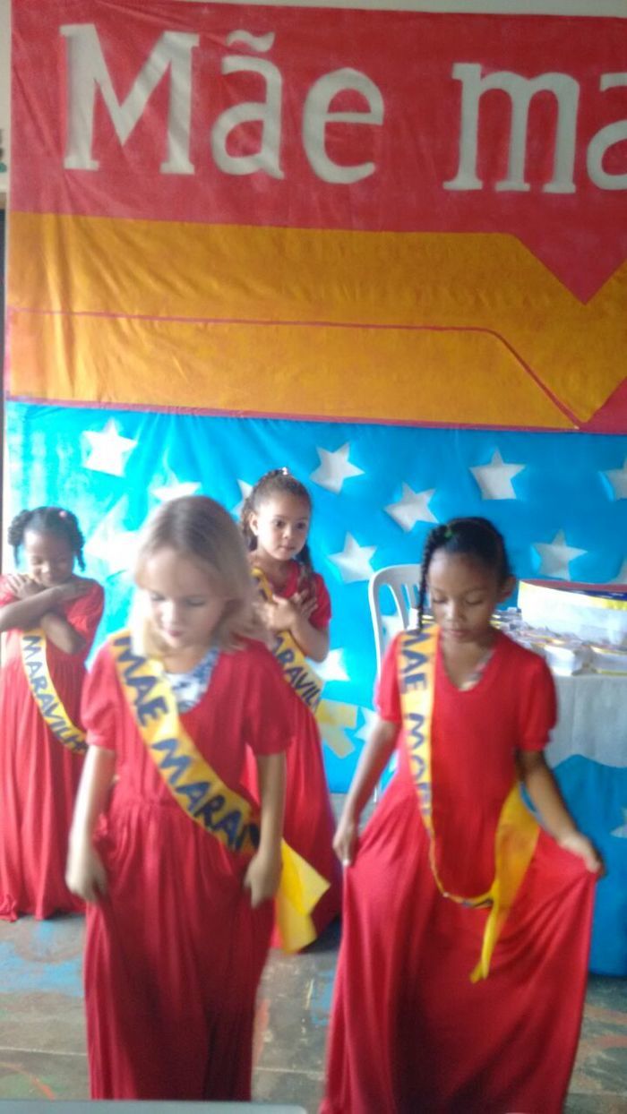 Escolas homenageiam as mães dos alunos - Imagem 57