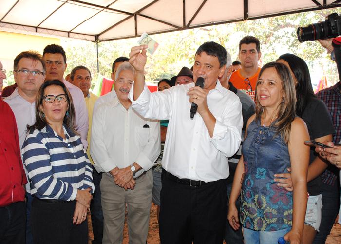 Feira da Economia Solidária atrai grande público  - Imagem 47