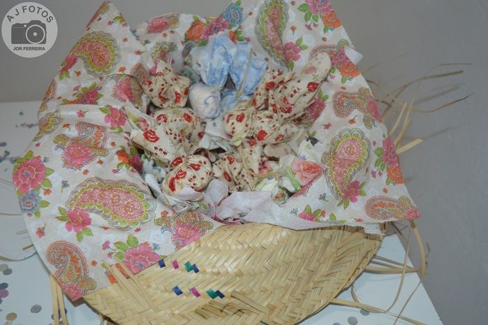 Recepcionista é surpreendida por amigas no aniversário - Imagem 17