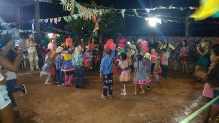 escolinha Tia Loura e Maternal realizam quadrilha com crianças  - Imagem 5