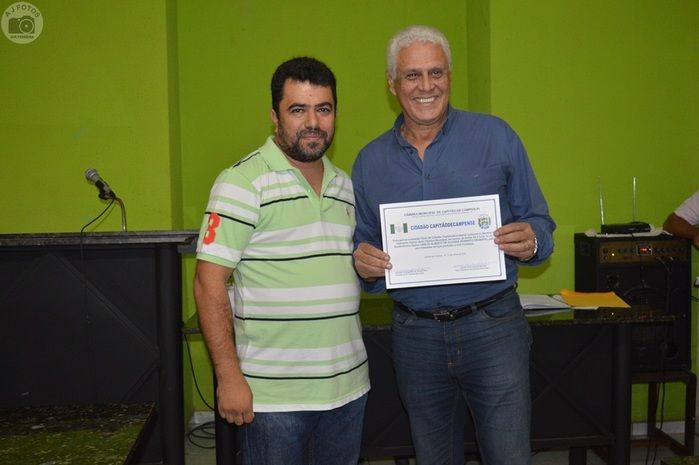 Fotos e autógrafos fizeram alegria dos fãs de Roberto Dinamite - Imagem 1