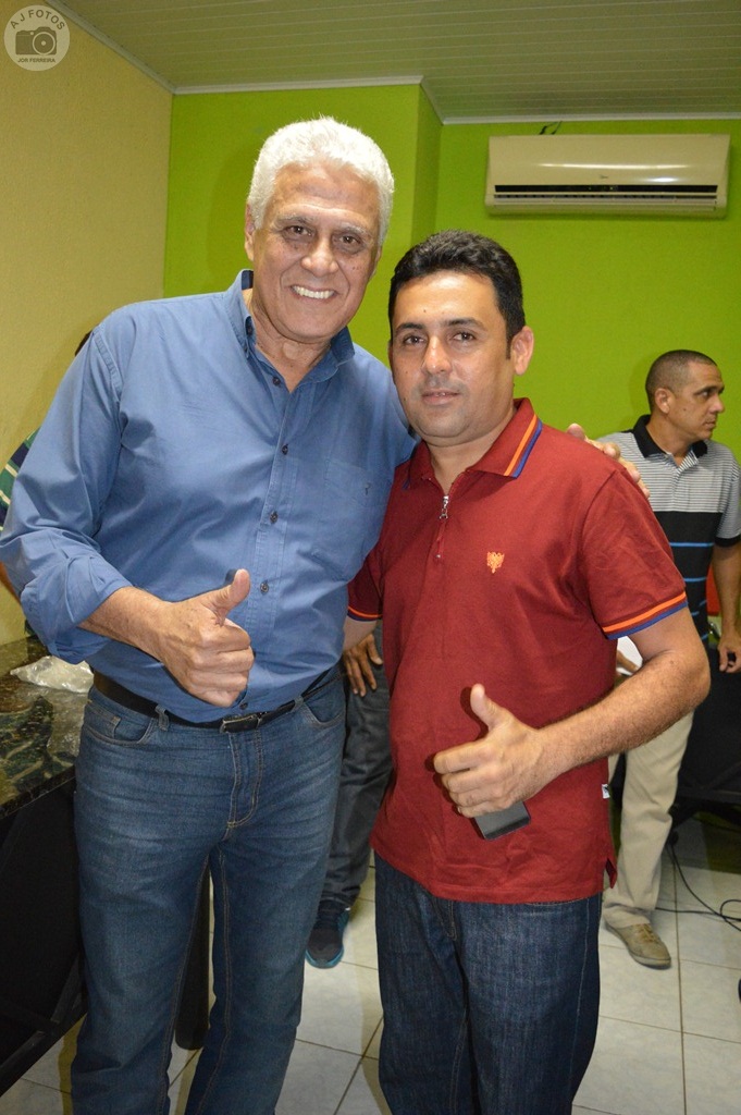 Fotos e autógrafos fizeram alegria dos fãs de Roberto Dinamite - Imagem 17