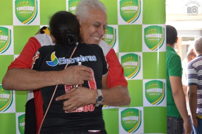 Fotos e autógrafos fizeram alegria dos fãs de Roberto Dinamite - Imagem 44