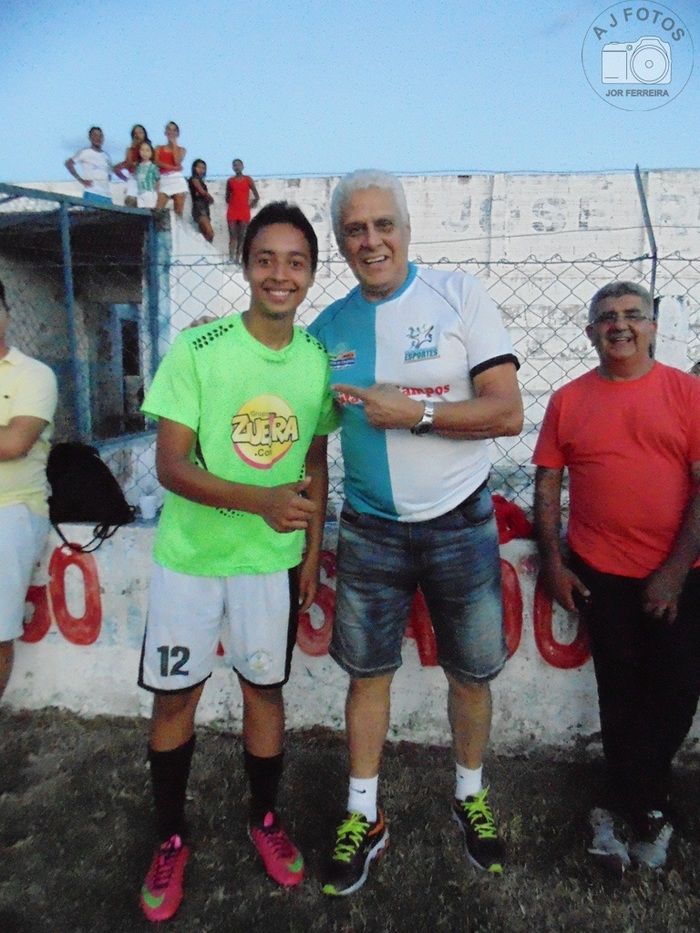 Fotos e autógrafos fizeram alegria dos fãs de Roberto Dinamite - Imagem 55