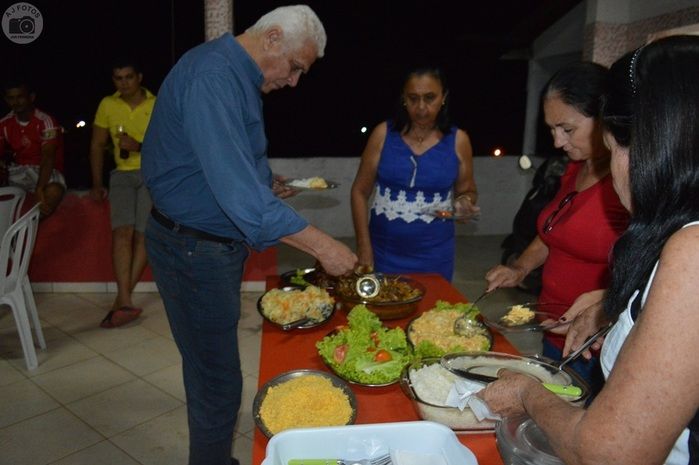 Ex atleta Roberto Dinamite e amigos é recepcionado com um jantar  - Imagem 9