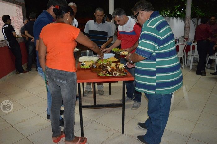 Ex atleta Roberto Dinamite e amigos é recepcionado com um jantar  - Imagem 6