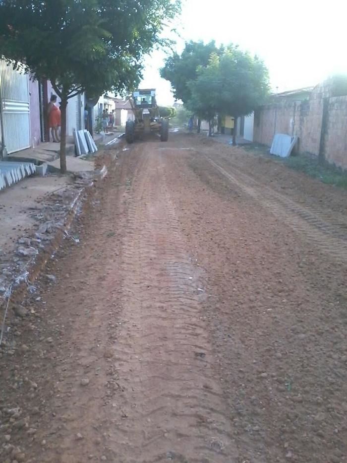 Prefeitura investe em obras de pavimentação - Imagem 1