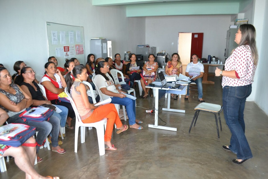 SME realiza reunião com professores do PNAIC