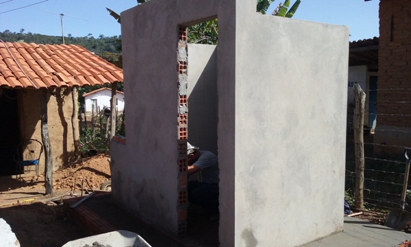 Prefeitura de Lagoinha constrói módulos Sanitários para a população - Imagem 3